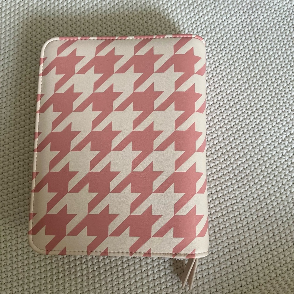 Pink and White Houndstooth compact binder - Picture 4 of 6
